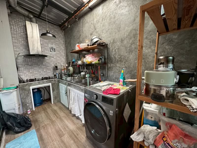 The Modish Ratchaphruek-Kanchanapisek, Pathum Thani, Ratchaphruek 77 Road, Khlong Phra Udom, Lat Lum Kaeo, Pathum Thani, 4 Bedrooms, 135 sqm, Townhouse For Sale, by Termsuk land and property, 500403854 - DDproperty.com