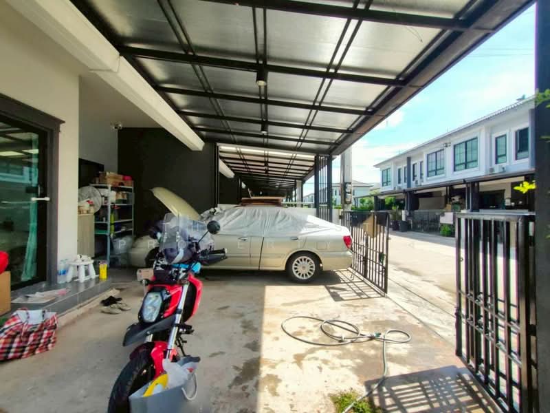 Britania Bangna Km. 42 : บริทาเนีย บางนา กม. 42, Chachoengsao, 199 5 ถ.จรัญนนท์, Bang Wua, Bang Pakong, Chachoengsao, 4 Bedrooms, 108 sqm, Townhouse For Sale, by The Best Property กุ้ง, 500403932 - DDproperty.com