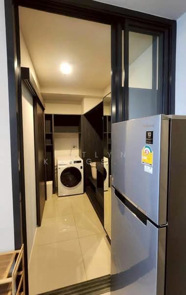 XT Huaikhwang, Bangkok, 244 Ratchadaphisek Road, Huai Khwang, Bangkok, 1 Bedroom, 35 sqm, Condo For Rent, by Natlyn Kongsapook, 500403980 - DDproperty.com