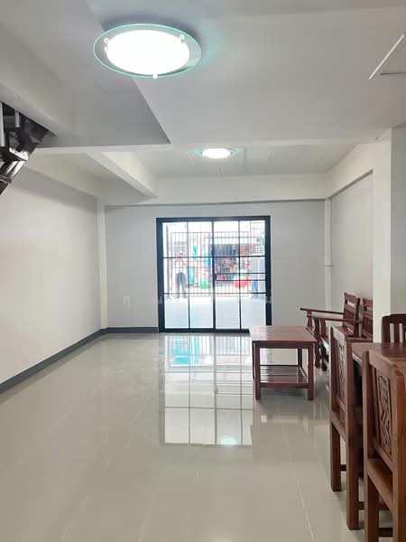 Baan Bua Kaew, Pathum Thani, Ban Pa-thum, Sam Khok, Pathum Thani, 3 Bedrooms, 120 sqm, Townhouse For Sale, by คุณ ใหม่, 500404027 - DDproperty.com