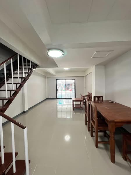 Baan Bua Kaew, Pathum Thani, Ban Pa-thum, Sam Khok, Pathum Thani, 3 Bedrooms, 120 sqm, Townhouse For Sale, by คุณ ใหม่, 500404027 - DDproperty.com