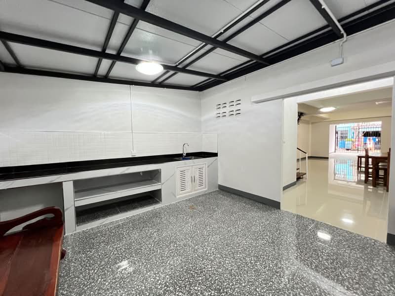 Baan Bua Kaew, Pathum Thani, Ban Pa-thum, Sam Khok, Pathum Thani, 3 Bedrooms, 120 sqm, Townhouse For Sale, by คุณ ใหม่, 500404027 - DDproperty.com