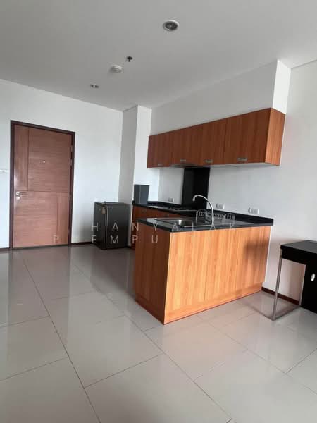 Villa Sathorn, Bangkok, 5 KrungThonBuri Road, Khlong Ton Sai, Khlong San, Bangkok, 1 Bedroom, 50 sqm, Condo For Rent, by Thanyalak Premputtiphan, 500404048 - DDproperty.com
