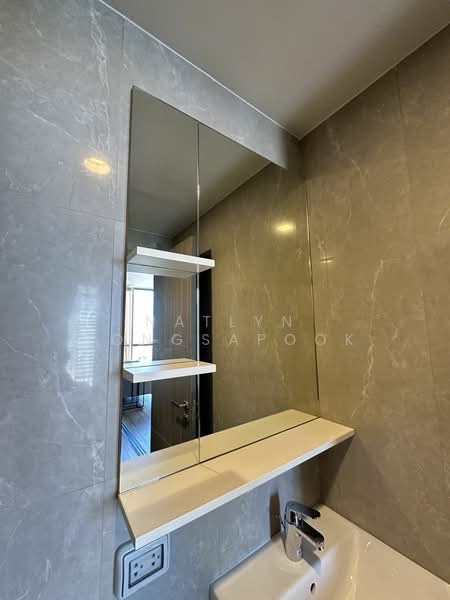 The Issara Sathorn, Bangkok, ถนนจันทน์, Thung Maha Mek, Sathon, Bangkok, 1 Bedroom, 33 sqm, Condo For Rent, by Natlyn Kongsapook, 500404062 - DDproperty.com