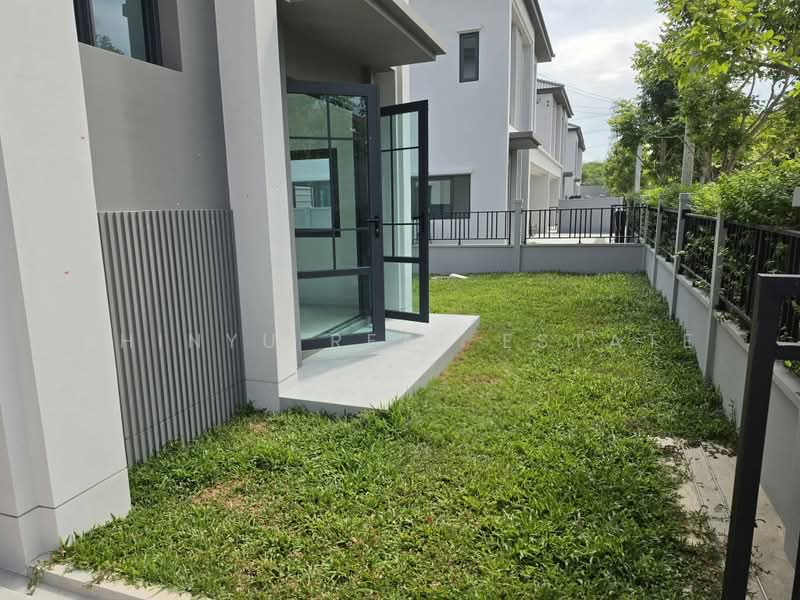 Baan Klang Muang The Edition Srinakarin - Suanluang, กรุงเทพ, ดอกไม้, ประเวศ, กรุงเทพ, 161 ตร.ม., บ้านแฝด ขาย, โดย Shinyu Real Estate, 500404118 - DDproperty.com