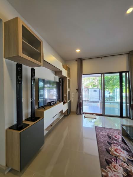 Life In The Garden Rongpo-Motorway, Chon Buri (Pattaya), Soi Bang Lamung 25 (Rong Po), Ta Khian Tia, Bang Lamung (Pattaya), Chon Buri (Pattaya), 4 Bedrooms, 300 sqm, Single Detached House For Rent, by Praveen Peter, 500404227 - DDproperty.com