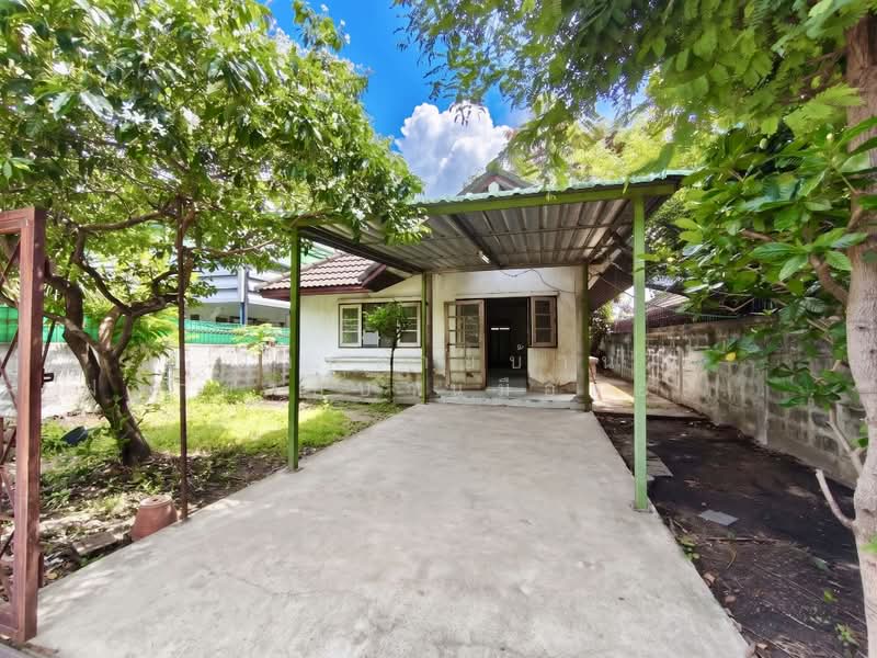 ทุนไปรีโนเวท หลุดมาหลังเดียว! บ้านเดี่ยวทำเลร่มเกล้า แค่ 1.99 ล้าน หมู่บ้านร่มสุขวิลเลจ 4 ขายตามสภาพ, กรุงเทพ, ร่มเกล้า, คลองสามประเวศ, ลาดกระบัง, กรุงเทพ, 120 ตร.ม., บ้านเดี่ยว ขาย, โดย ฝากขายบ้าน ฝากขายบ้านมือสอง ฝากขายอสัง Realty HuB, 500404229 - DDproperty.com