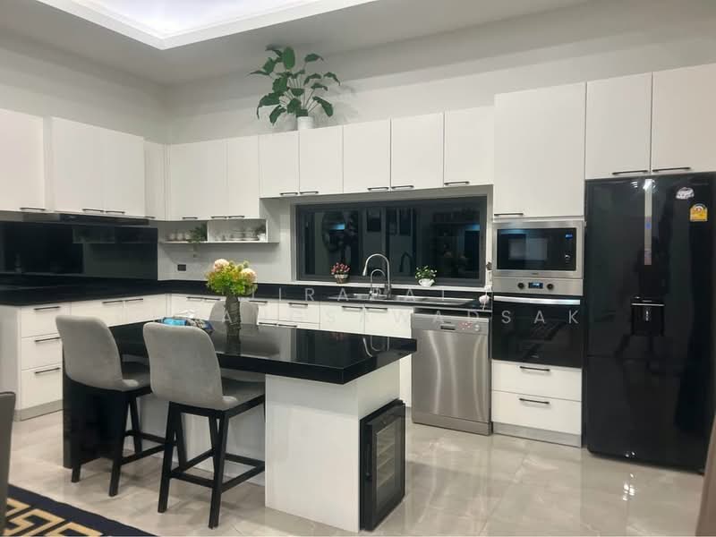 4-BR Villa, Prachuap Khiri Khan, Khlong Wan, Muang Prachaubkirikhan, Prachuap Khiri Khan, 4 Bedrooms, 280 sqm, Villa For Rent, by Jirapat Chuangsawadsak, 500404255 - DDproperty.com