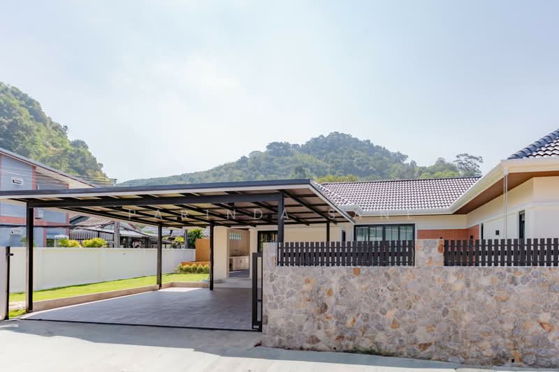 New Modern 3-Bedroom House for Rent, Phuket, Kammala, Kathu, Phuket, 3 Bedrooms, 220 sqm, Single Detached House For Rent, by Parinda Sane, 500404286 - DDproperty.com