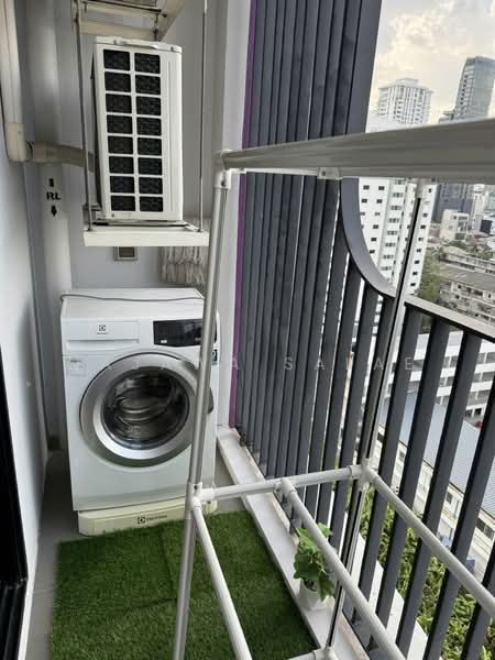 XT Ekkamai, Bangkok, 259 Soi Sukhumvit 63, Khlong Tan Nua, Watthana, Bangkok, 1 Bedroom, 30 sqm, Condo For Rent, by Najawa Salae, 500404303 - DDproperty.com