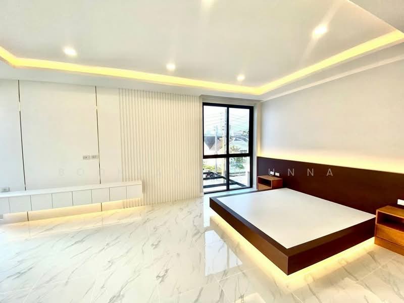 5-BR House, Chon Buri (Pattaya), Nong Pru, Bang Lamung (Pattaya), Chon Buri (Pattaya), 5 Bedrooms, 300 sqm, Single Detached House For Sale, by Boonyanuch Unna, 500404362 - DDproperty.com