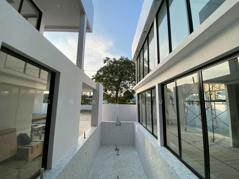 5-BR House, Chon Buri (Pattaya), Nong Pru, Bang Lamung (Pattaya), Chon Buri (Pattaya), 5 Bedrooms, 300 sqm, Single Detached House For Sale, by Boonyanuch Unna, 500404362 - DDproperty.com