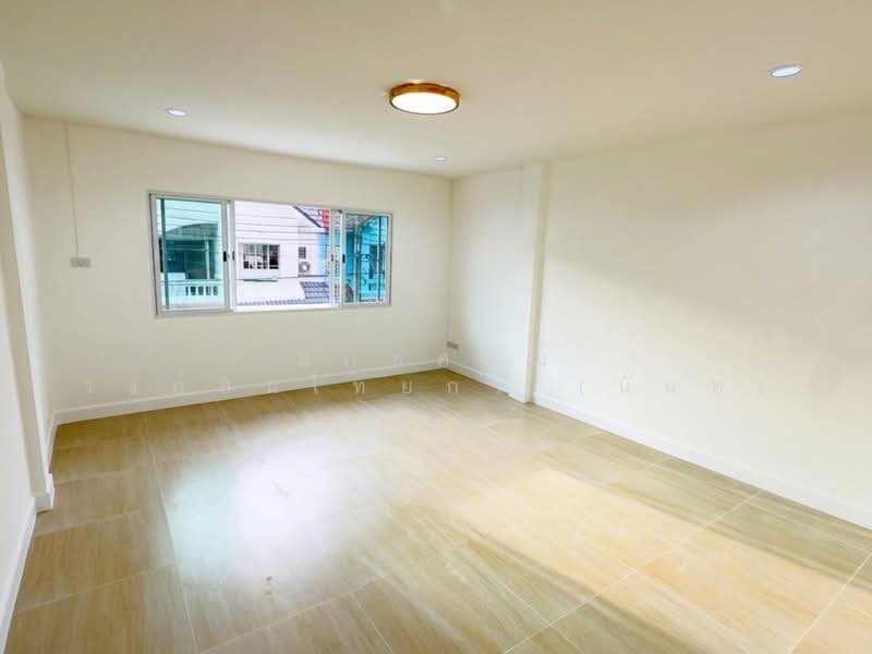 หมู่บ้านพัชรัฐ คู้บอน 27 บางเขน ท่าเเร้ง, Bangkok, คู้บอน27 แยก29, Tha Rang, Bang Khen, Bangkok, 4 Bedrooms, 120 sqm, Townhouse For Sale, by นภัสศรณ์ วงศ์สินไทยกร (นันท์), 500404399 - DDproperty.com