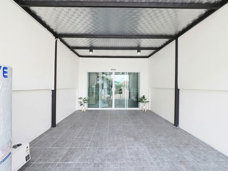 ม.กลางซอยวิลเลจ2, Pathum Thani, Lat Sawai, Lam Luk Ka, Pathum Thani, 3 Bedrooms, 180 sqm, Townhouse For Sale, by wipa รุ่งธุระ, 500404405 - DDproperty.com