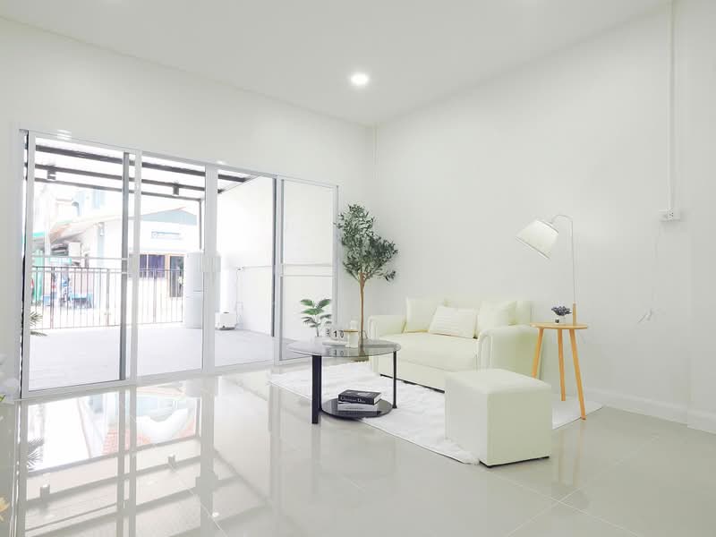 ม.กลางซอยวิลเลจ2, Pathum Thani, Lat Sawai, Lam Luk Ka, Pathum Thani, 3 Bedrooms, 180 sqm, Townhouse For Sale, by wipa รุ่งธุระ, 500404405 - DDproperty.com