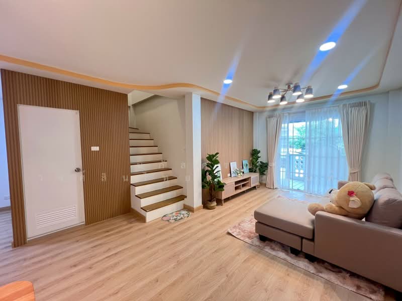 หมู่บ้านแลนซีโอ รามคำแหง-วงแหวน(มิสทีน) ซอยเคหะร่มเกล้า64, Bangkok, เคหะร่มเกล้า64, Khlong Song Ton Nun, Lat Krabang, Bangkok, 3 Bedrooms, 80 sqm, Townhouse For Sale, by นภัสศรณ์ วงศ์สินไทยกร (นันท์), 500404431 - DDproperty.com