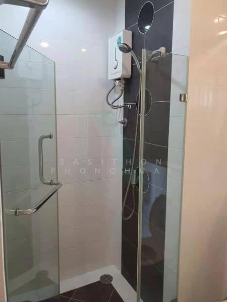 The Complete Narathiwat, Bangkok, 9 Naradhiwas Rajanagarindra Rd, Chong Nonsi, Yan Nawa, Bangkok, 2 Bedrooms, 60 sqm, Condo For Rent, by Sasithon Phonchuai, 500404443 - DDproperty.com