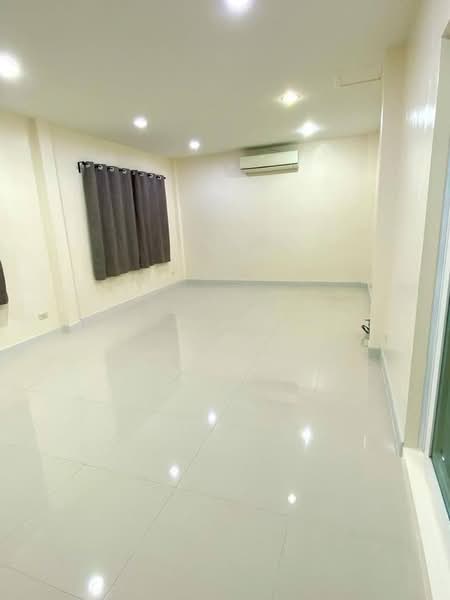 3-BR House, Bangkok, Praborommaharatchawang, Phra Nakhon, Bangkok, 3 Bedrooms, 280 sqm, Single Detached House For Sale, by Sataporn Jalao, 500404503 - DDproperty.com