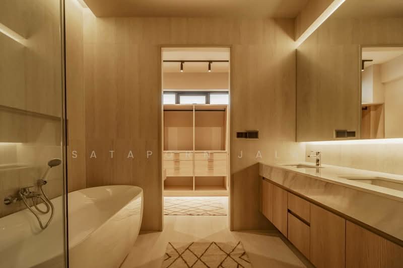 4-BR Townhouse, Bangkok, Khlong Tan Nua, Watthana, Bangkok, 4 Bedrooms, 325 sqm, Townhouse For Sale, by Sataporn Jalao, 500404536 - DDproperty.com