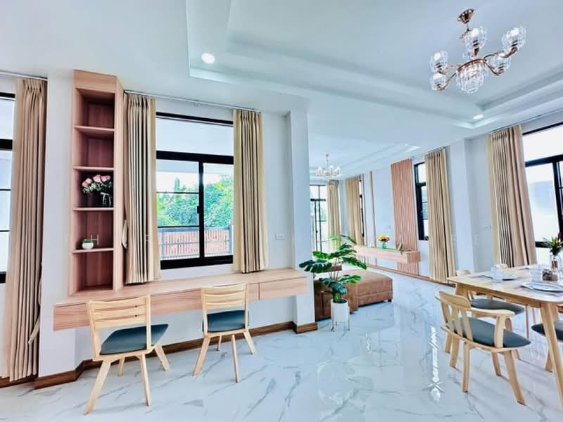 ไม่พบโครงการ, Chiang Mai, , Mae Hia, Muang Chiang Mai, Chiang Mai, 4 Bedrooms, 280 sqm, Single Detached House For Sale, by Pharita Chaimanee, 500404541 - DDproperty.com
