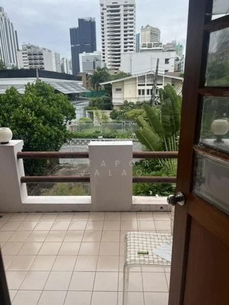4-BR House, Bangkok, Khlong Toei, Bangkok, 4 Bedrooms, 360 sqm, Single Detached House For Rent, by Sataporn Jalao, 500404545 - DDproperty.com