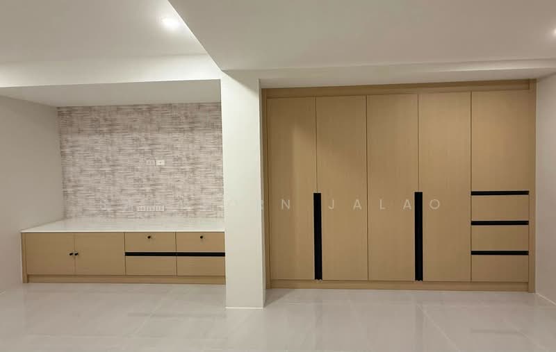 3-BR House, Bangkok, Bang Kapi, Huai Khwang, Bangkok, 3 Bedrooms, 300 sqm, Single Detached House For Rent, by Sataporn Jalao, 500404603 - DDproperty.com