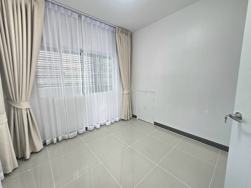 Prueklada Rangsit Klong 4 : พฤกษ์ลดา รังสิต คลอง 4, ปทุมธานี, ถนน ไสวประชาราษฎร์, ลาดสวาย, ลำลูกกา, ปทุมธานี, 200 ตร.ม., บ้านเดี่ยว ขาย, โดย นภัสศรณ์ วงศ์สินไทยกร (นันท์), 500404624 - DDproperty.com