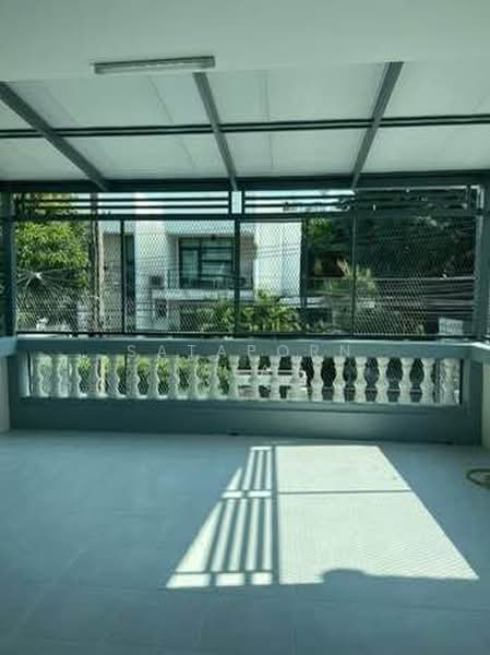 2-BR Townhouse, Bangkok, Bang Chak, Phra Khanong, Bangkok, 2 Bedrooms, 93 sqm, Townhouse For Sale, by Sataporn Jalao, 500404635 - DDproperty.com