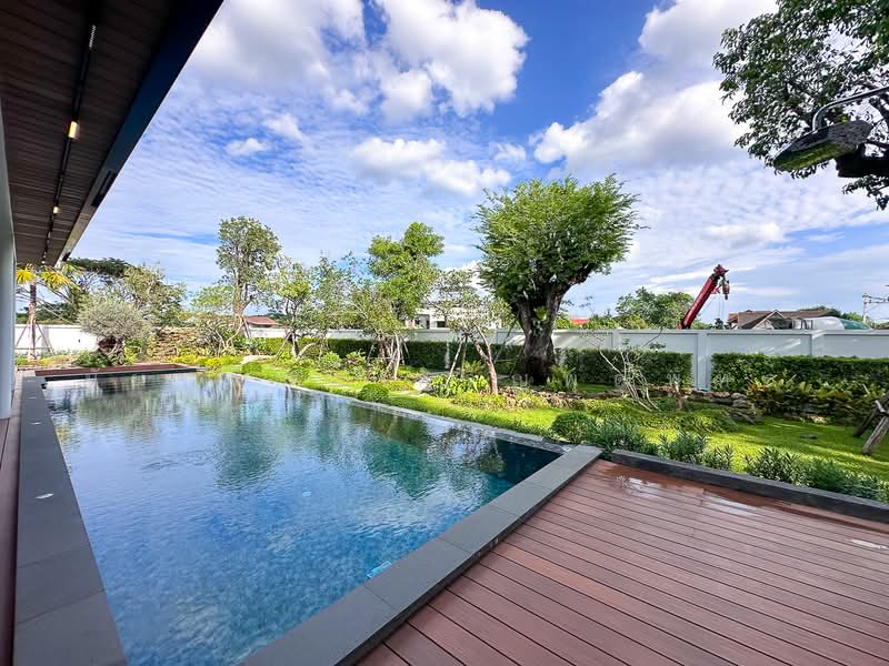 Ultra Luxury 5 Bed Pool Villa in Prime Location Chiang Mai for Sale, Chiang Mai, Wat Khet, Muang Chiang Mai, Chiang Mai, 5 Bedrooms, 1,022 sqm, Villa For Sale, by Nunthawat Hiranputtipat, 500404655 - DDproperty.com