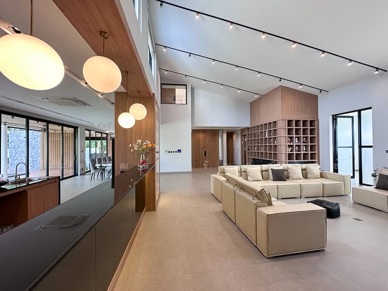 Ultra Luxury 5 Bed Pool Villa in Prime Location Chiang Mai for Sale, Chiang Mai, Wat Khet, Muang Chiang Mai, Chiang Mai, 5 Bedrooms, 1,022 sqm, Villa For Sale, by Nunthawat Hiranputtipat, 500404655 - DDproperty.com
