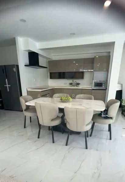 Detached House, 100 Sq. wa, with Swimming pool, Sukhumvit 54, Bangkok, Phra Kanong, Khlong Toei, Bangkok, 4 Bedrooms, 350 sqm, Single Detached House For Rent, by Aspire Real Estate Agency Co., Ltd., 500404672 - DDproperty.com