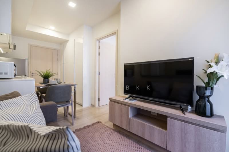 Maestro 03 Ratchada-Rama 9, Bangkok, Soi Ratchadaphisek 3 Ratchadaphisek Road, Din Daeng, Bangkok, 1 Bedroom, 30 sqm, Condo For Rent, by Agentbkk, 500404679 - DDproperty.com