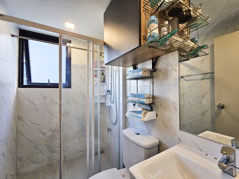 Atmoz Ratchada-Huaikwang, Bangkok, Saha Kan Pramun Alley, Wang Thonglang, Bangkok, 2 Bedrooms, 34 sqm, Condo For Sale, by Laksana Chaichana, 500404684 - DDproperty.com