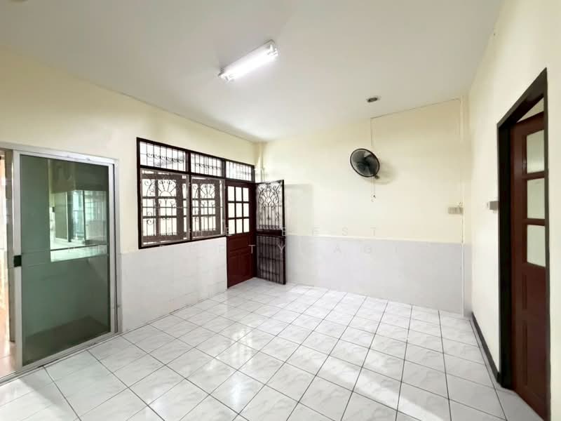 ทาวน์เฮ้าส์บึงกุ่ม กรุงเทพมหานคร, Bangkok, Nuan Chan, Bueng Kum, Bangkok, 2 Bedrooms, 100 sqm, Townhouse For Sale, by The Best Property Agent แอน, 500404703 - DDproperty.com