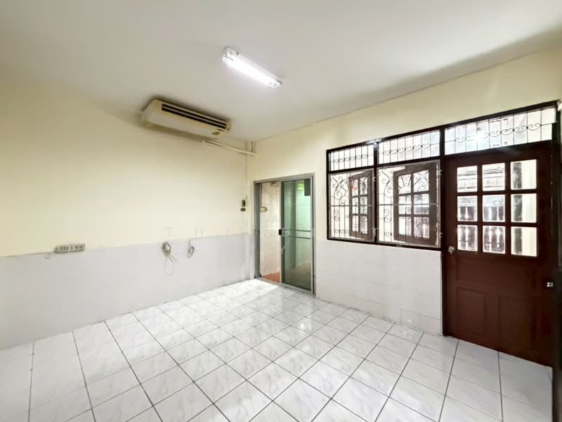 ทาวน์เฮ้าส์บึงกุ่ม กรุงเทพมหานคร, Bangkok, Nuan Chan, Bueng Kum, Bangkok, 2 Bedrooms, 100 sqm, Townhouse For Sale, by The Best Property Agent แอน, 500404703 - DDproperty.com
