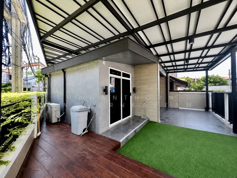 Baan Klang Muang S-Sense Rama 9-Ladprao, Bangkok, Soi Ladprao 84, Ladprao Road, Wang Thonglang, Bangkok, 2 Bedrooms, 132 sqm, Townhouse For Rent, by Thananthorn Wongvarnkaseam, 500404723 - DDproperty.com