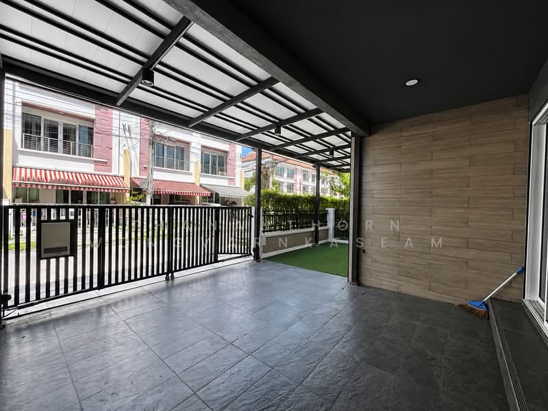 Baan Klang Muang S-Sense Rama 9-Ladprao : บ้านกลางเมือง เอสเซ้นส์ พระราม 9-ลาดพร้าว, กรุงเทพ, ซอยลาดพร้าว 84 ถนนลาดพร้าว, วังทองหลาง, กรุงเทพ, 132 ตร.ม., ทาวน์เฮ้าส์ ให้เช่า, โดย Thananthorn Wongvarnkaseam, 500404723 - DDproperty.com