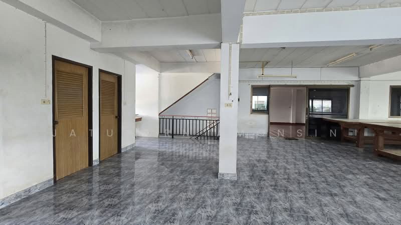 "อาคาร 861 ตร.ม. ทำเลเกษตร-นวมินทร์ เพียง 18.5 ล้าน! เหมาะทำสำนักงานใหญ่ โกดัง หรือซื้อเก็บลงทุน", กรุงเทพ, ท่าแร้ง, บางเขน, กรุงเทพ, 861 ตร.ม., บ้านเดี่ยว ขาย, โดย Jatuporn Amonsin, 500404735 - DDproperty.com