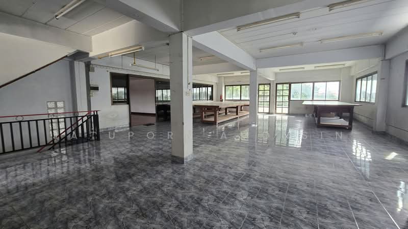 "อาคาร 861 ตร.ม. ทำเลเกษตร-นวมินทร์ เพียง 18.5 ล้าน! เหมาะทำสำนักงานใหญ่ โกดัง หรือซื้อเก็บลงทุน", กรุงเทพ, ท่าแร้ง, บางเขน, กรุงเทพ, 861 ตร.ม., บ้านเดี่ยว ขาย, โดย Jatuporn Amonsin, 500404735 - DDproperty.com