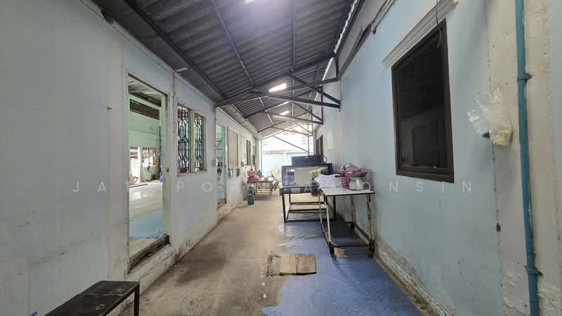 "อาคาร 861 ตร.ม. ทำเลเกษตร-นวมินทร์ เพียง 18.5 ล้าน! เหมาะทำสำนักงานใหญ่ โกดัง หรือซื้อเก็บลงทุน", กรุงเทพ, ท่าแร้ง, บางเขน, กรุงเทพ, 861 ตร.ม., บ้านเดี่ยว ขาย, โดย Jatuporn Amonsin, 500404735 - DDproperty.com