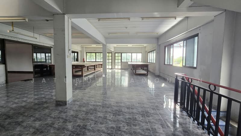 "อาคาร 861 ตร.ม. ทำเลเกษตร-นวมินทร์ เพียง 18.5 ล้าน! เหมาะทำสำนักงานใหญ่ โกดัง หรือซื้อเก็บลงทุน", กรุงเทพ, ท่าแร้ง, บางเขน, กรุงเทพ, 861 ตร.ม., บ้านเดี่ยว ขาย, โดย Jatuporn Amonsin, 500404735 - DDproperty.com