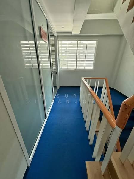 6-BR Townhouse, Bangkok, Praborommaharatchawang, Phra Nakhon, Bangkok, 6 Bedrooms, 260 sqm, Townhouse For Rent, by Pasupit Ditbanjong, 500404792 - DDproperty.com