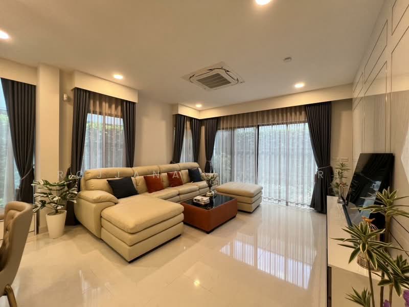 Nantawan Rama 9 - New Krungthepkreetha, Bangkok, Saphan Sung, Bangkok, 4 Bedrooms, 4 sqm, Single Detached House For Rent, by Rojjana Jindasri, 500404827 - DDproperty.com