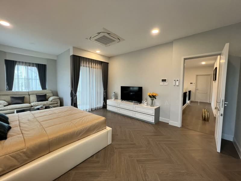 Nantawan Rama 9 - New Krungthepkreetha, Bangkok, Saphan Sung, Bangkok, 4 Bedrooms, 4 sqm, Single Detached House For Rent, by Rojjana Jindasri, 500404827 - DDproperty.com