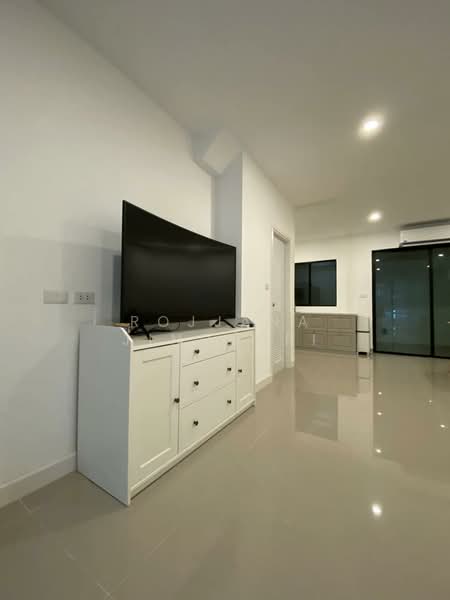 undefined, Bangkok, Hua Mak, Bang Kapi, Bangkok, 3 Bedrooms, 80 sqm, Townhouse For Rent, by Rojjana Jindasri, 500404834 - DDproperty.com