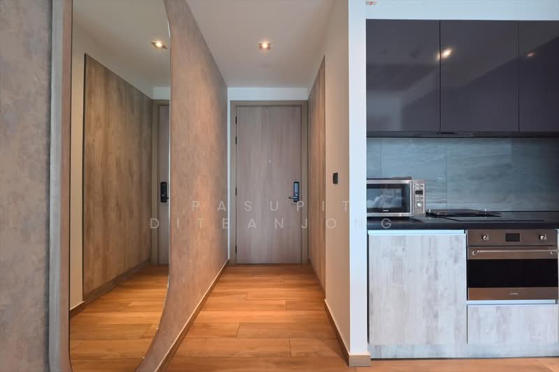The Lofts Asoke, Bangkok, Sukhumvit 21 Road, Khlongtoei Nua, Watthana, Bangkok, 2 Bedrooms, 86 sqm, Condo For Rent, by Pasupit Ditbanjong, 500404857 - DDproperty.com