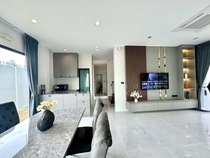 Bangkok Boulevard Bangna KM.5, Samut Prakan, Bang Na-Trat 37 Alley, Bang Kaeo, Bang Plee, Samut Prakan, 4 Bedrooms, 237 sqm, Single Detached House For Sale, by The Elite Homes (Thailand) Co., Ltd., 500404861 - DDproperty.com