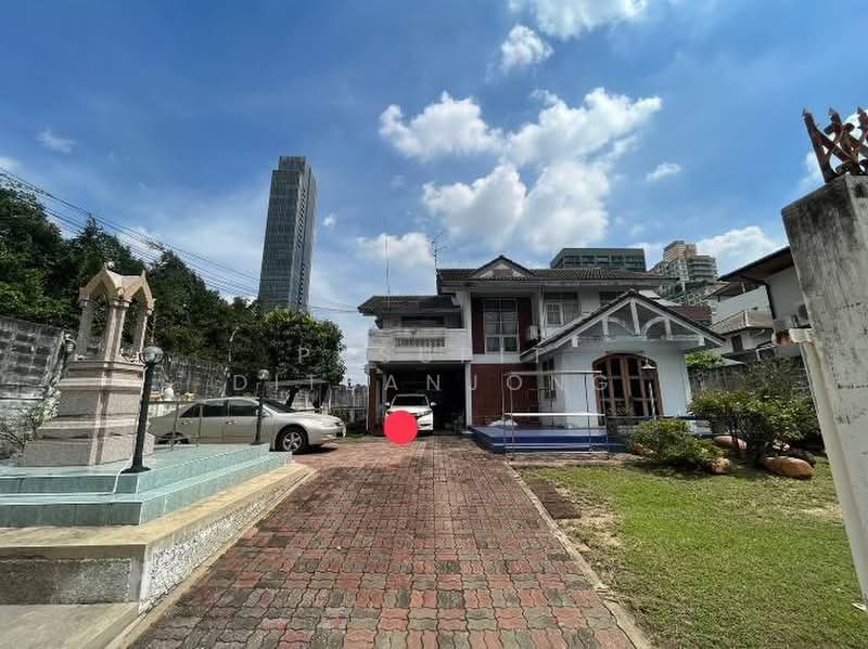 3-BR House, Bangkok, Khlong Tan Nua, Watthana, Bangkok, 3 Bedrooms, 204 sqm, Single Detached House For Sale, by Pasupit Ditbanjong, 500404910 - DDproperty.com