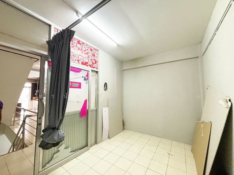 อาคารพาณิชย์ 4.5ชั้น เอ็ม ที ซิตี้ คลองหลวง, Pathum Thani, Khlong Song, Khlong Luang, Pathum Thani, , 80 sqm, Shophouse For Sale, by ภัทรนัน อิศรางกูร ณ อยุธยา, 500404933 - DDproperty.com