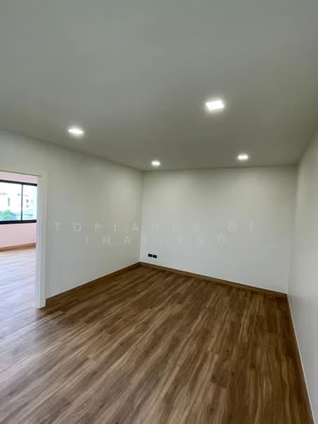 The Harmony, Bangkok, Soi Ramintra 62 Yak 1, Khan Na Yao, Bangkok, 3 Bedrooms, 305 sqm, Townhouse For Sale, by TopLands of Thailand, 500405009 - DDproperty.com